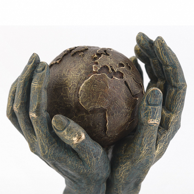Скульптура "Мир в твоих руках" с логотипом в Балашихе заказать по выгодной цене в кибермаркете AvroraStore
