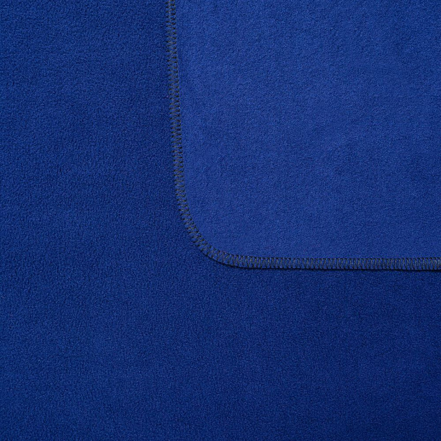 Дорожный плед Voyager, ярко-синий с логотипом в Балашихе заказать по выгодной цене в кибермаркете AvroraStore