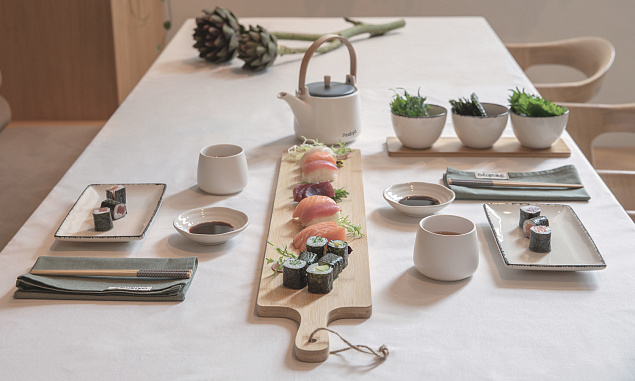 Набор для сервировки Ukiyo из 3 предметов с бамбуковым подносом с логотипом в Балашихе заказать по выгодной цене в кибермаркете AvroraStore