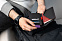 Автобумажник Arrival, черный с красным с логотипом в Балашихе заказать по выгодной цене в кибермаркете AvroraStore
