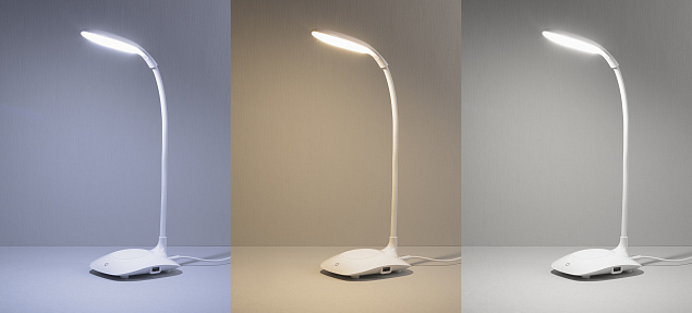 Лампа с беспроводным зарядным устройством "Spotlight" с логотипом в Балашихе заказать по выгодной цене в кибермаркете AvroraStore