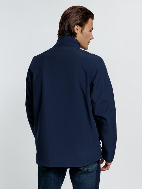 Куртка софтшелл мужская RACE MEN темно-синяя с логотипом в Балашихе заказать по выгодной цене в кибермаркете AvroraStore