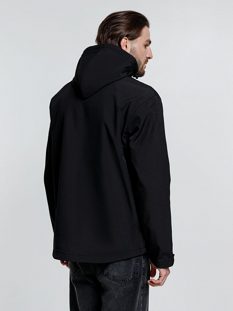 Куртка софтшелл мужская Zagreb, черная с логотипом в Балашихе заказать по выгодной цене в кибермаркете AvroraStore