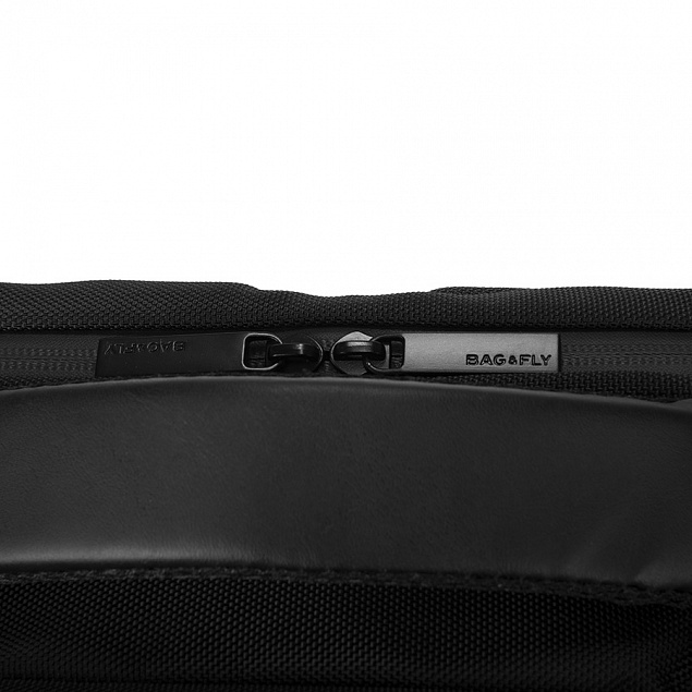 Рюкзак SPARK c RFID защитой с логотипом в Балашихе заказать по выгодной цене в кибермаркете AvroraStore
