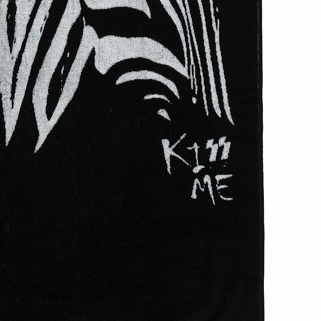 Полотенце «Арт-рокстар. Kiss Me» с логотипом в Балашихе заказать по выгодной цене в кибермаркете AvroraStore