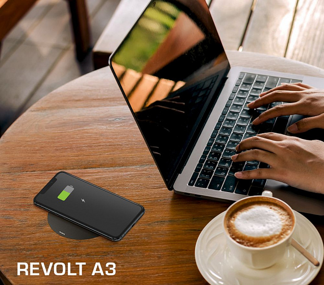 Беспроводное зарядное устройство Revolt A3 с логотипом в Балашихе заказать по выгодной цене в кибермаркете AvroraStore