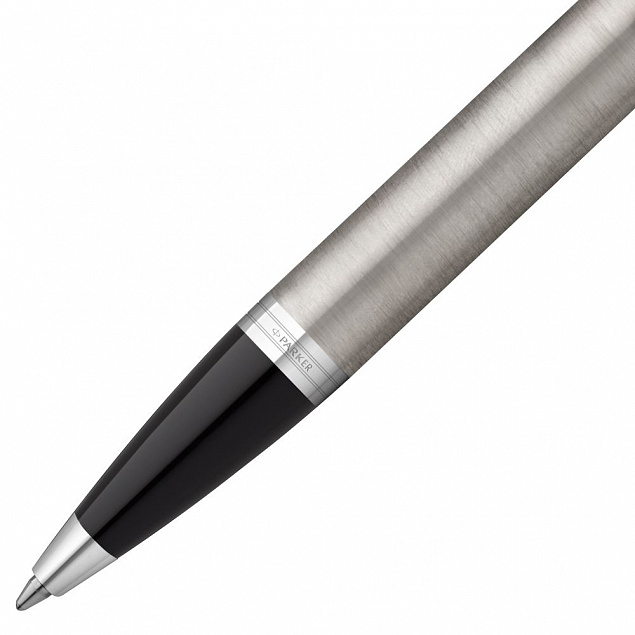 Ручка шариковая Parker IM Essential Stainless Steel CT, серебристая с черным с логотипом в Балашихе заказать по выгодной цене в кибермаркете AvroraStore